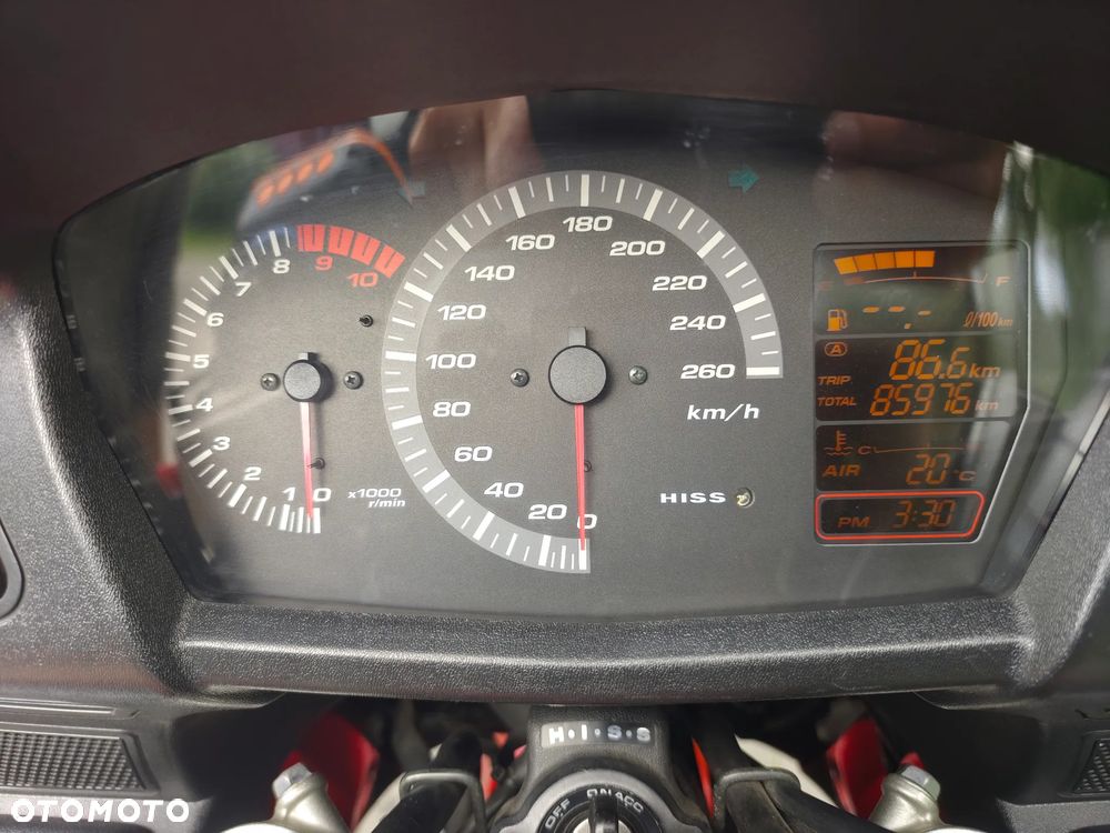 Honda ST - 9