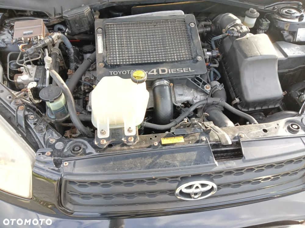 Toyota RAV4 2.0 D-4D 4x4 - 4
