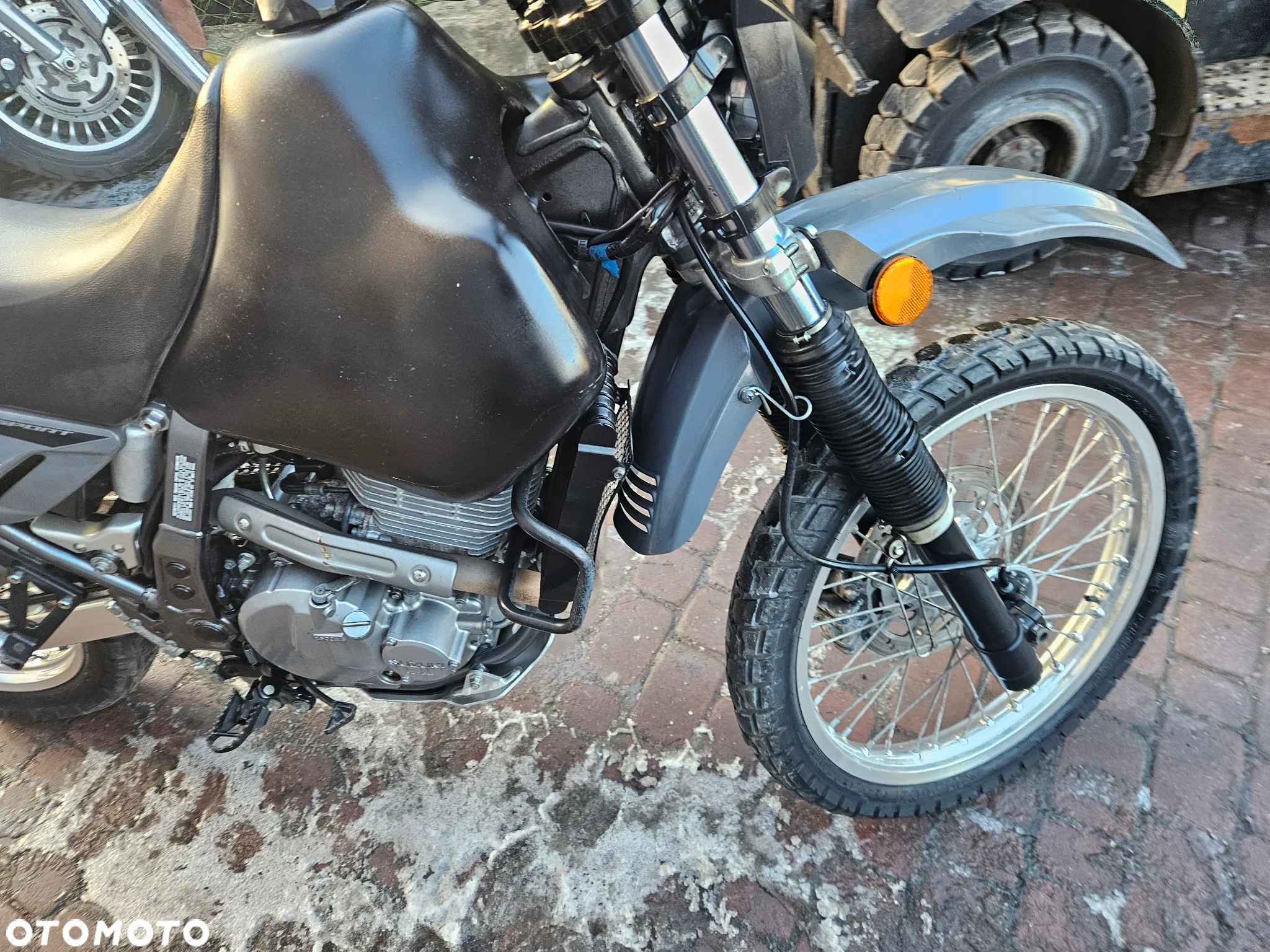 Suzuki DR - 18
