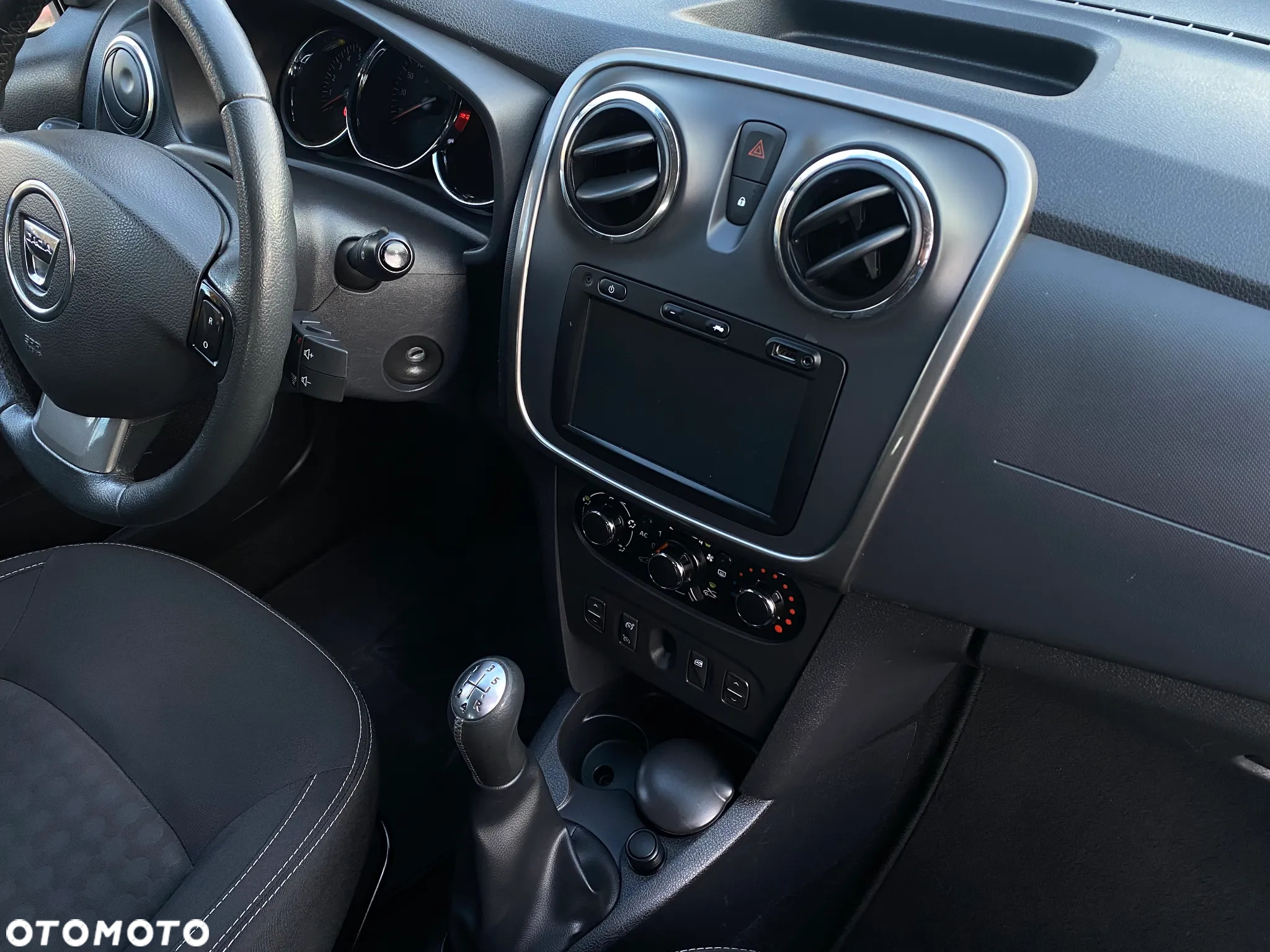 Dacia Logan MCV 0.9 TCE Laureate - 30