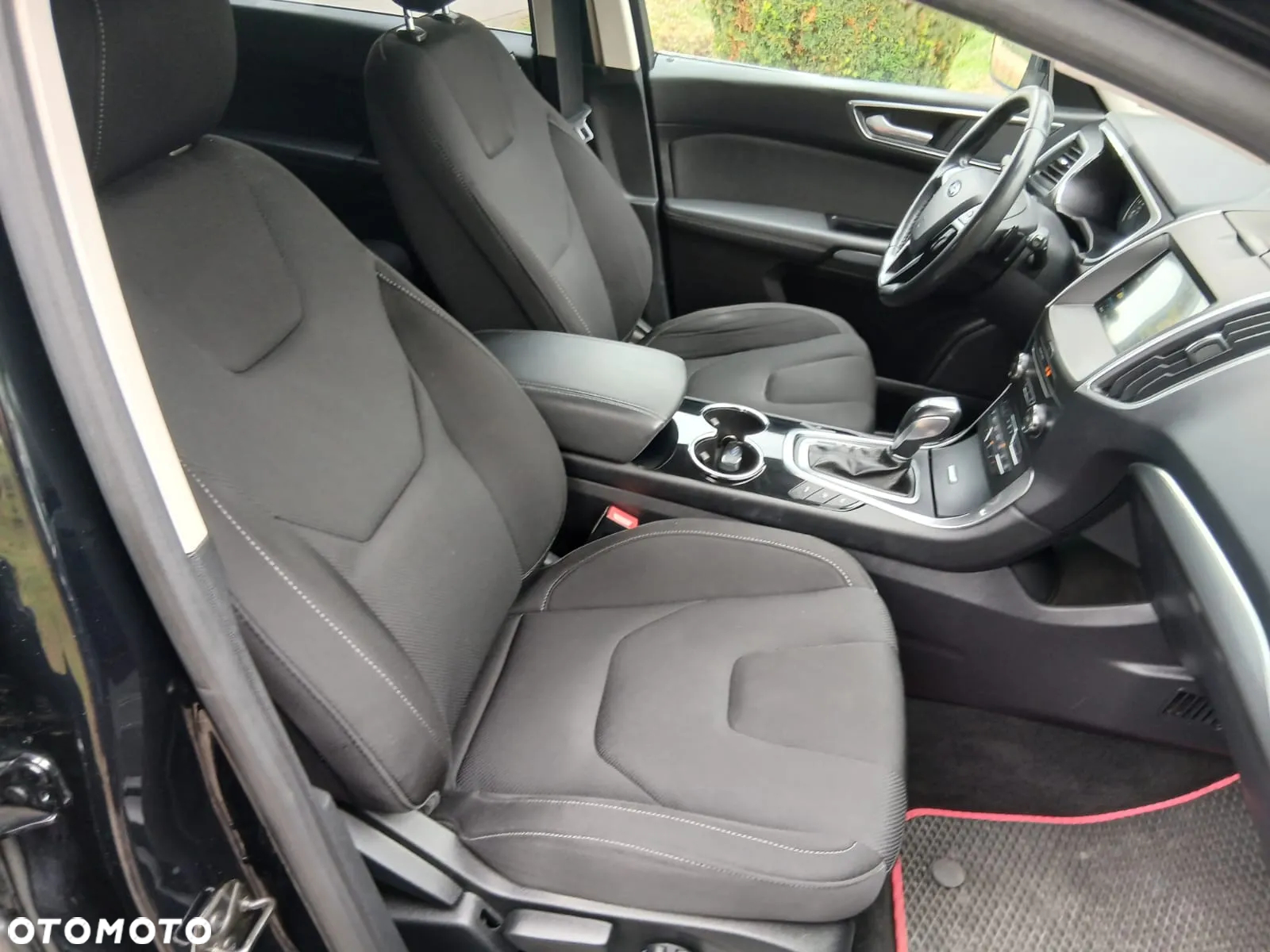 Ford S-Max - 30