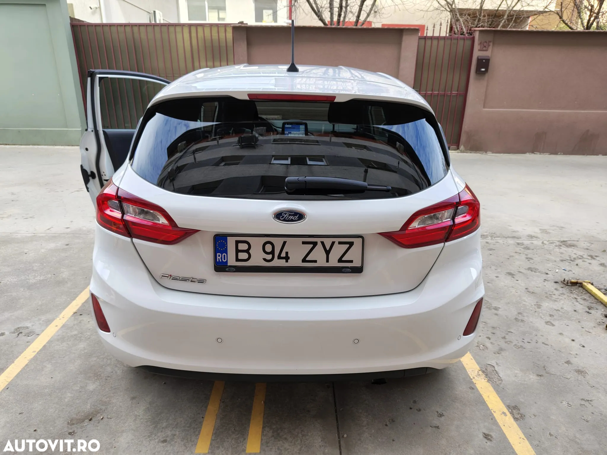 Ford Fiesta 1.0 EcoBoost Titanium - 4