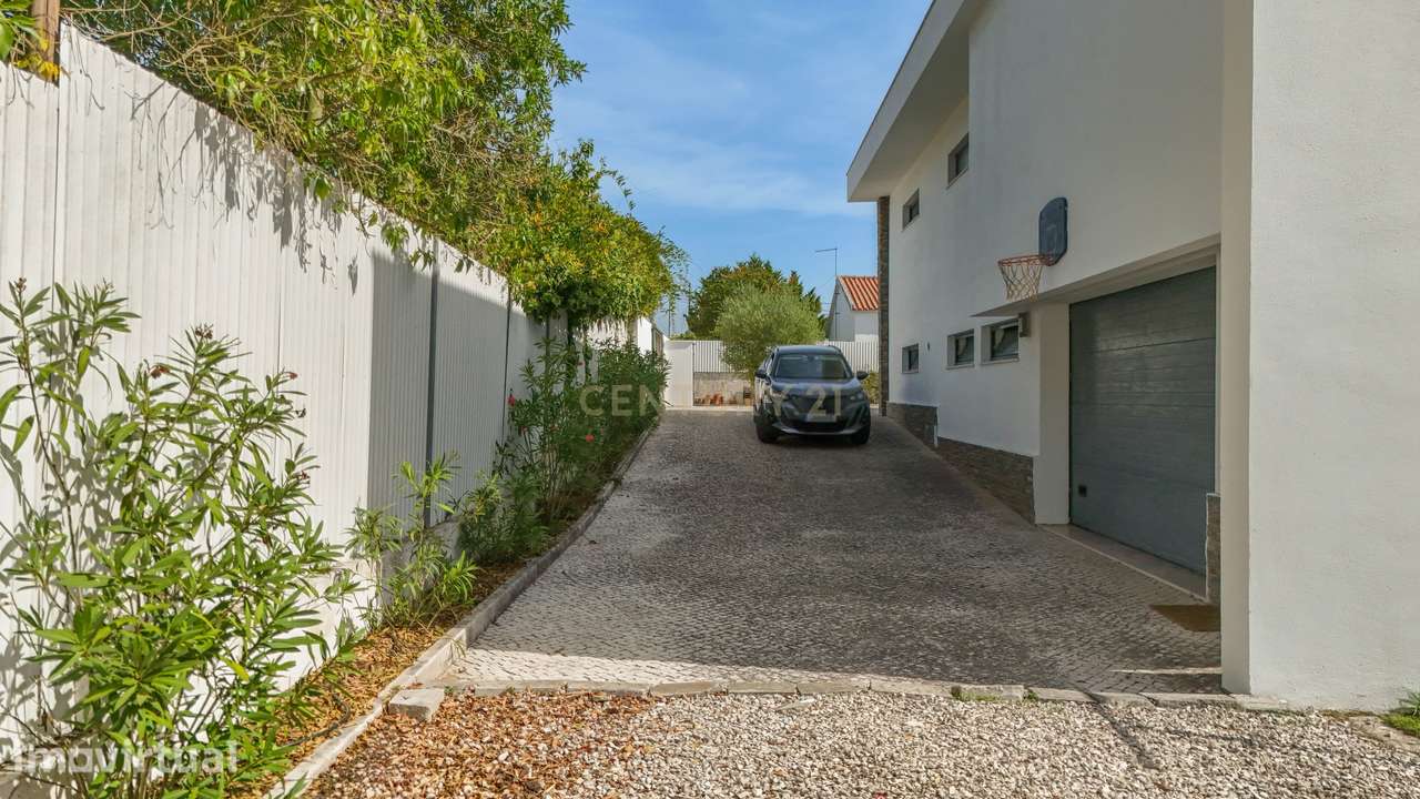 Moradia Isolada T4 291m2 em Lote de 1050 m2 em Mucifal, Colares, Sintr - Grande imagem: 4/49
