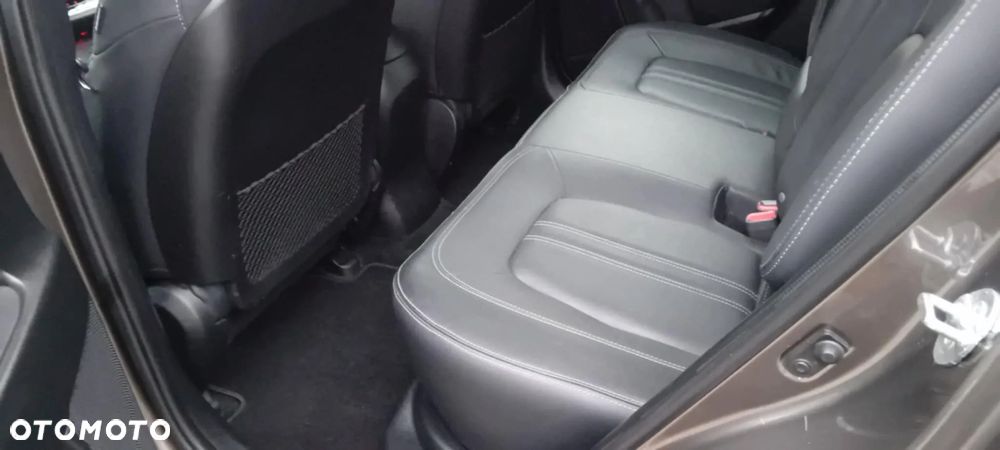 Kia Sportage 1.6 GDI 2WD ISG Attract - 12