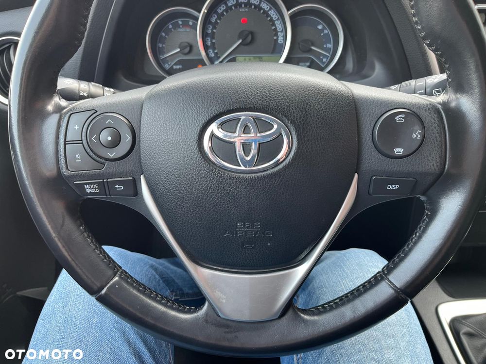 Toyota Auris 2.0 D-4D Comfort - 20