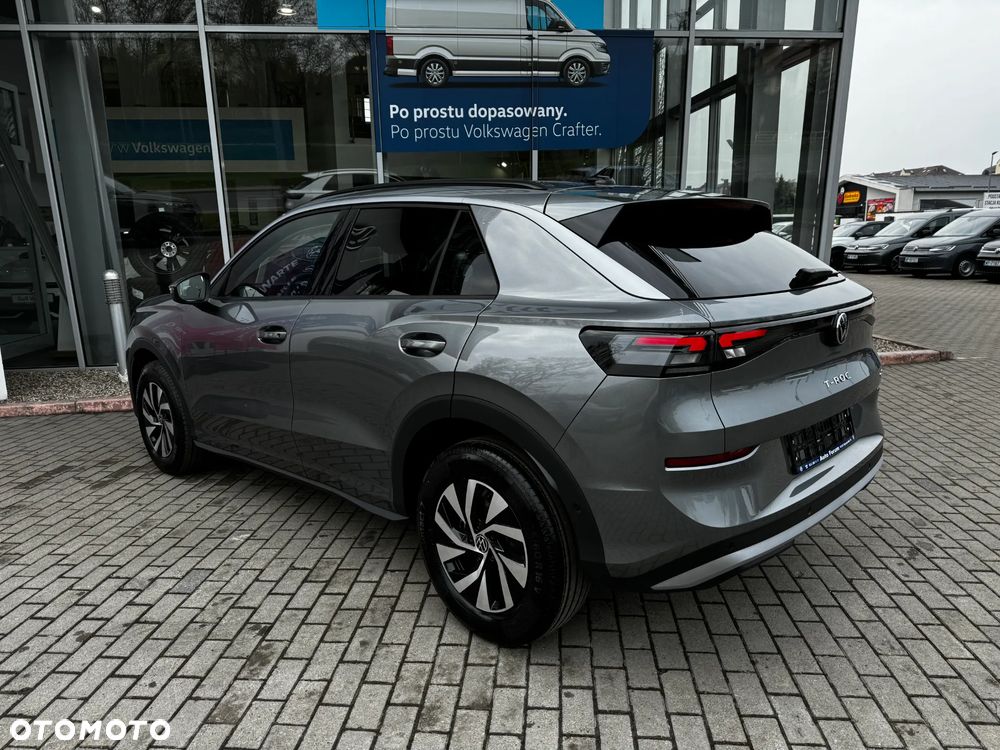 Volkswagen T-Roc - 8