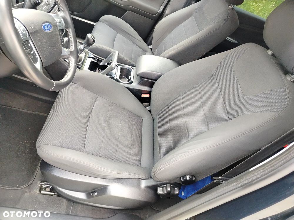 Ford S-Max 2.0 TDCi DPF Business Edition - 24
