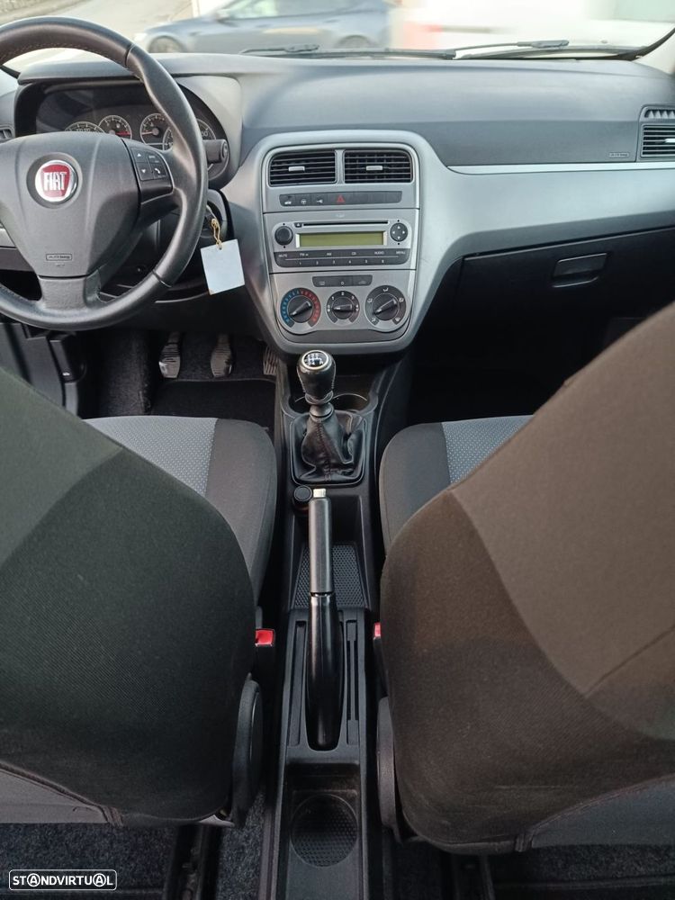 Fiat Grande Punto - 5