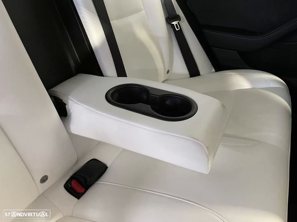 Tesla Model 3 Tração Traseira Premium - 20