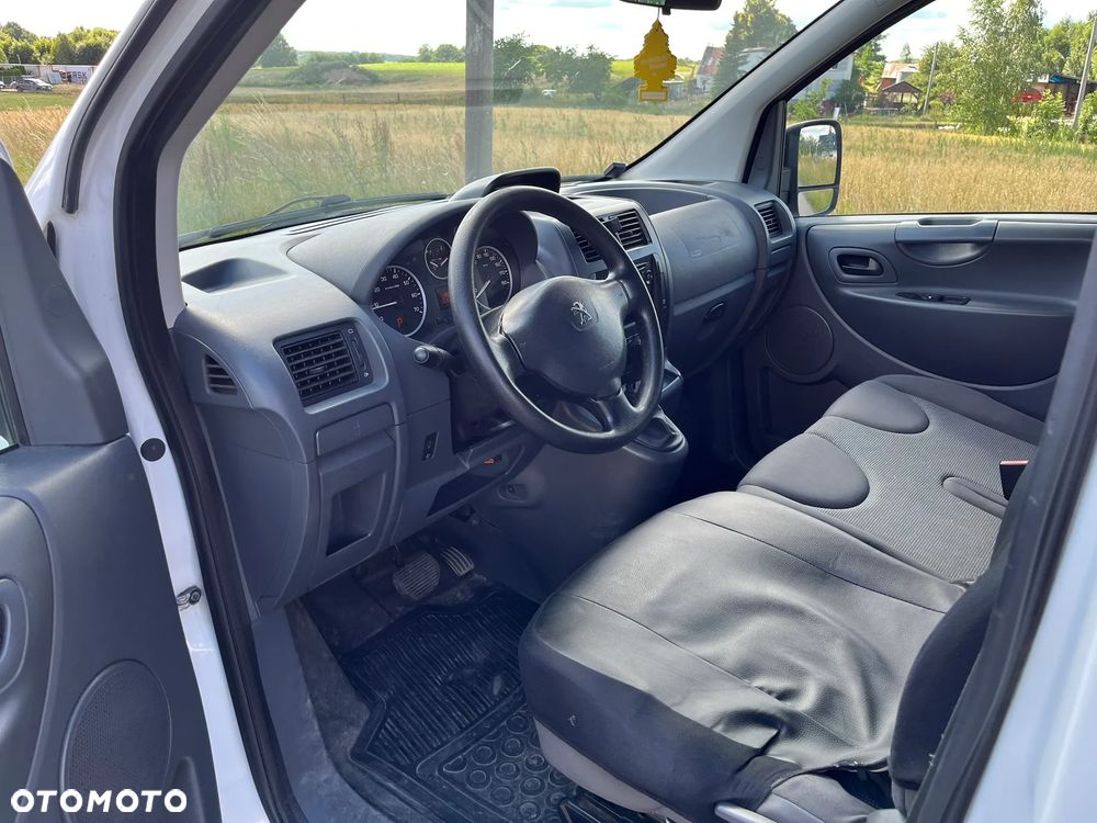 Peugeot Expert - 8