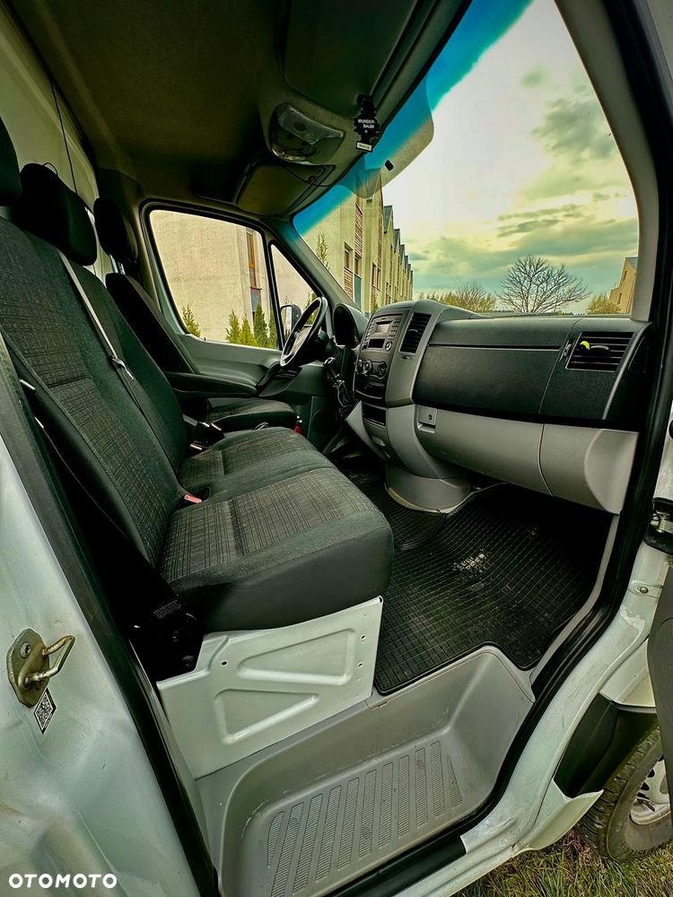 Mercedes-Benz SPRINTER - 10