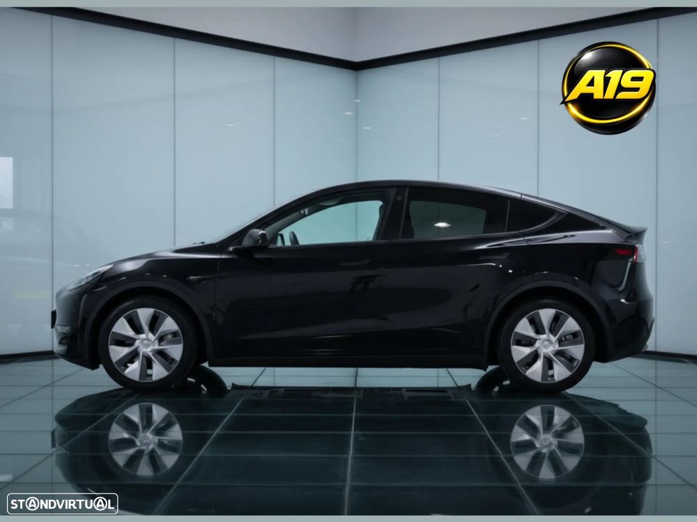 Tesla Model Y Long Range Dual Motor AWD - 6