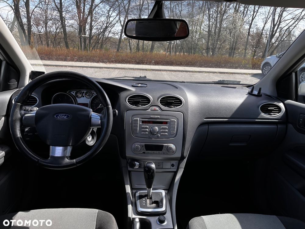 Ford Focus - 10