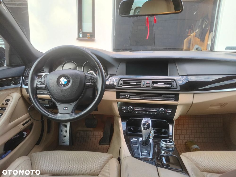 BMW Seria 5 535d xDrive - 9