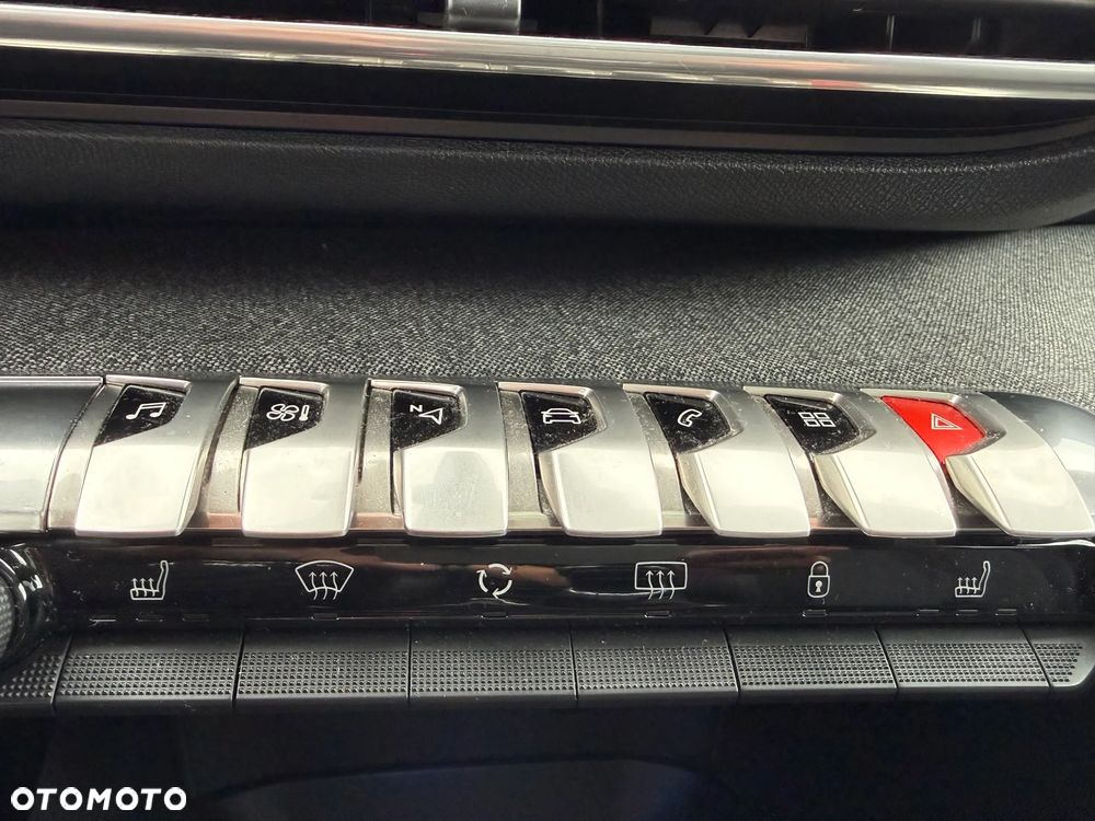 Peugeot 3008 PureTech 130 Stop & Start GPF Active - 20