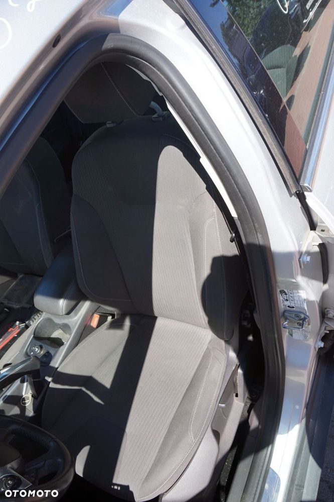 FORD FOCUS III MK3 SEDAN 2011 OB 0B 1.6 16V ECOBOOST JQDM 150KM B6 SREBRNY MOONDUST na części - 15