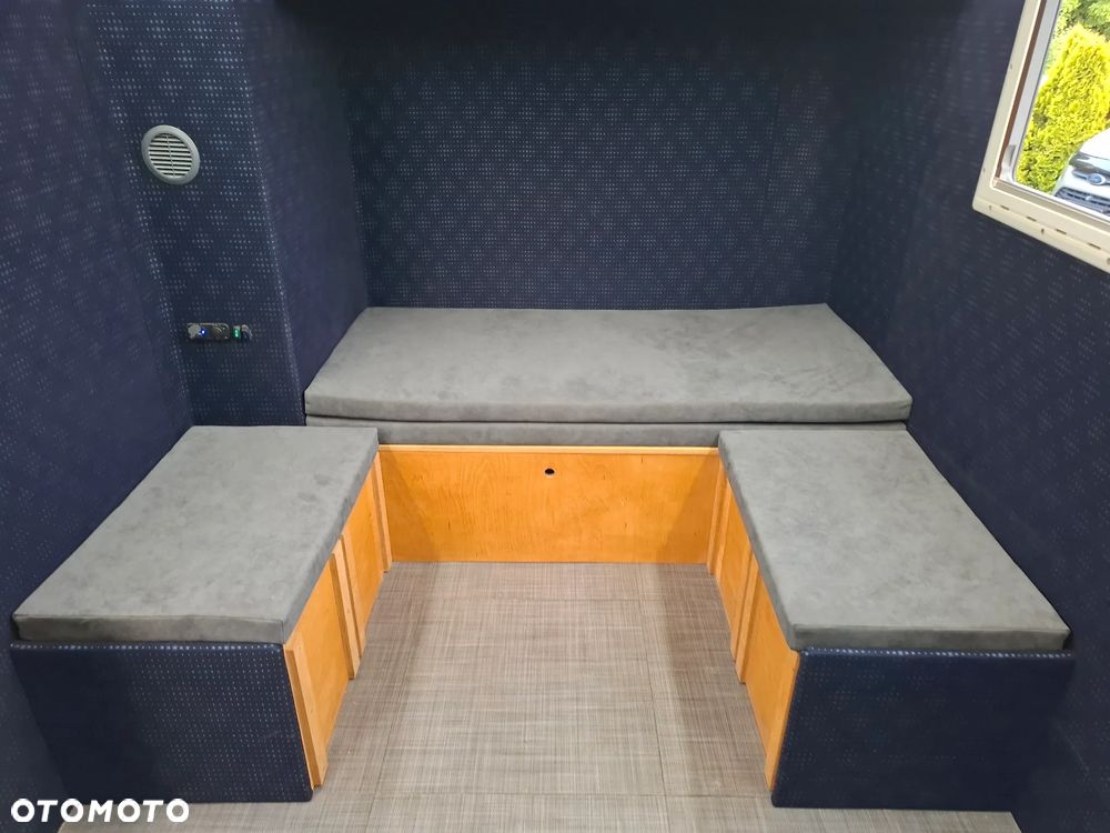Mercedes-Benz Sprinter - 7