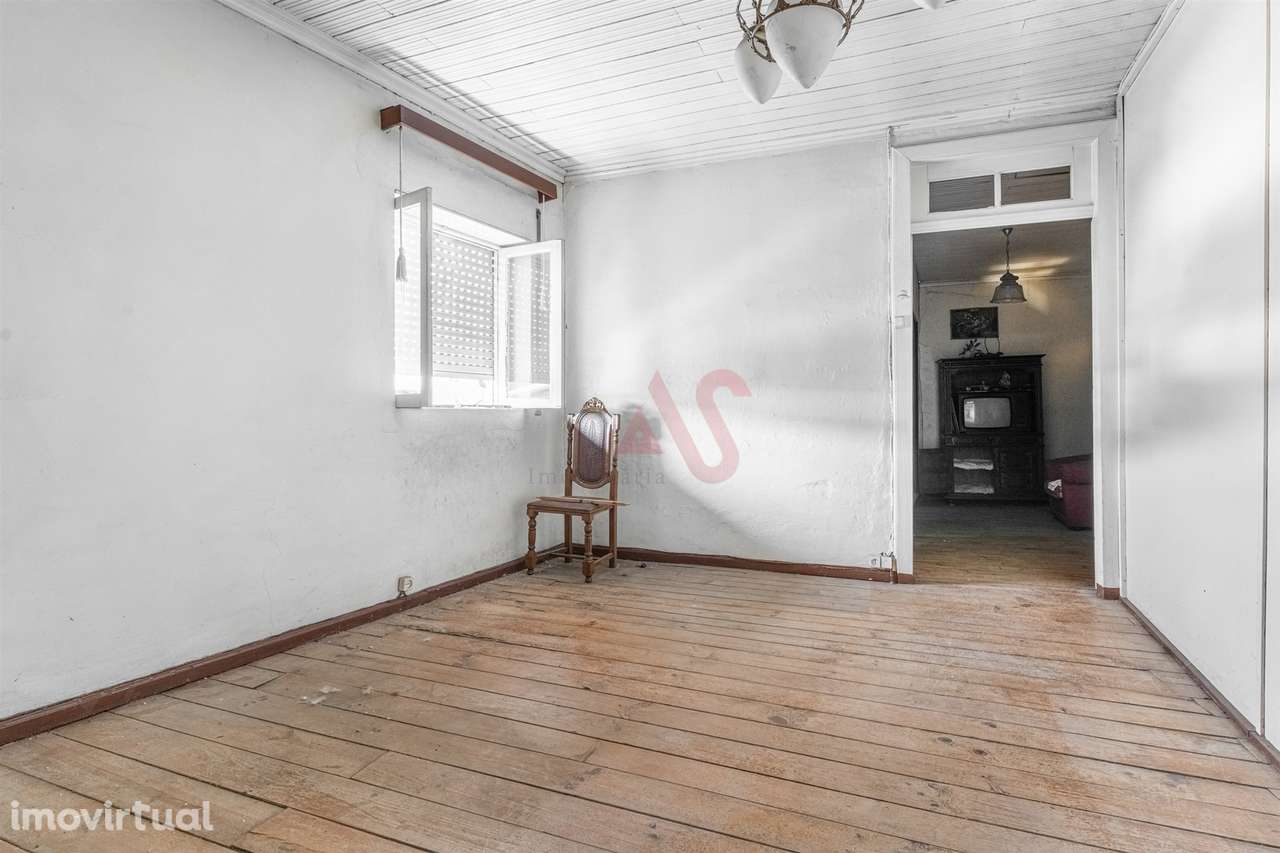 Moradia + terreno para construção em São João (Caldas de Vizela) - Grande imagem: 5/27