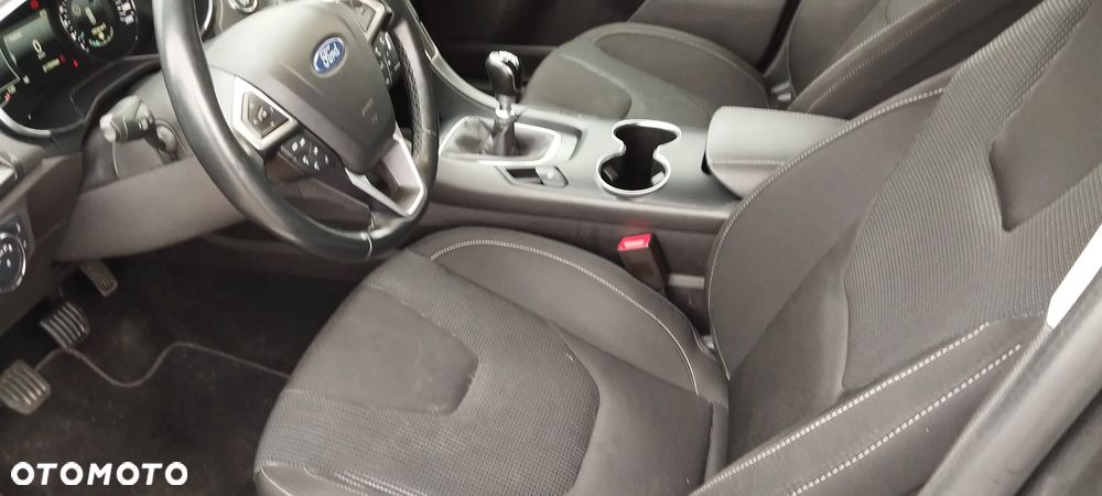 Ford Mondeo 2.0 TDCi Titanium - 16