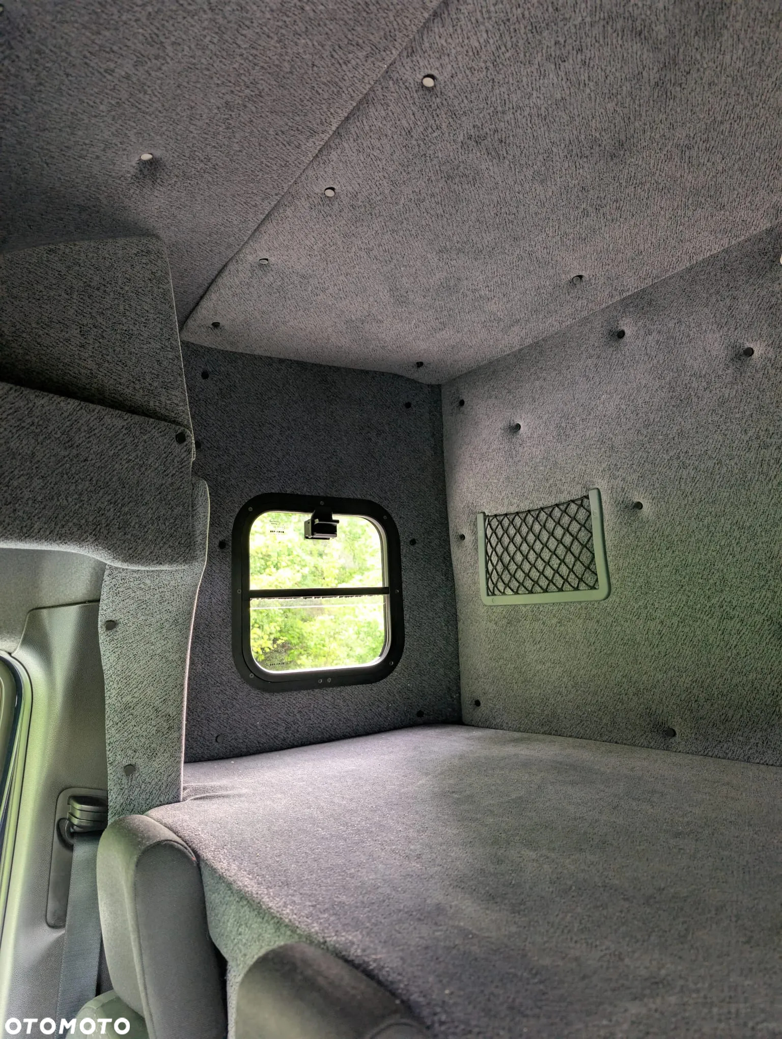 Mercedes-Benz Sprinter - 22