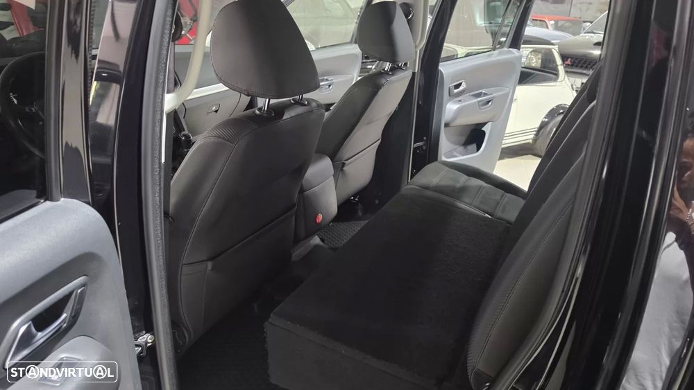 VW Amarok 3.0 TDI CD Highline Plus 4x4 - 37