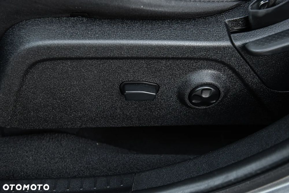 Fiat Freemont 2.0 Multijet 16V DPF Automatik Allrad Lounge - 19