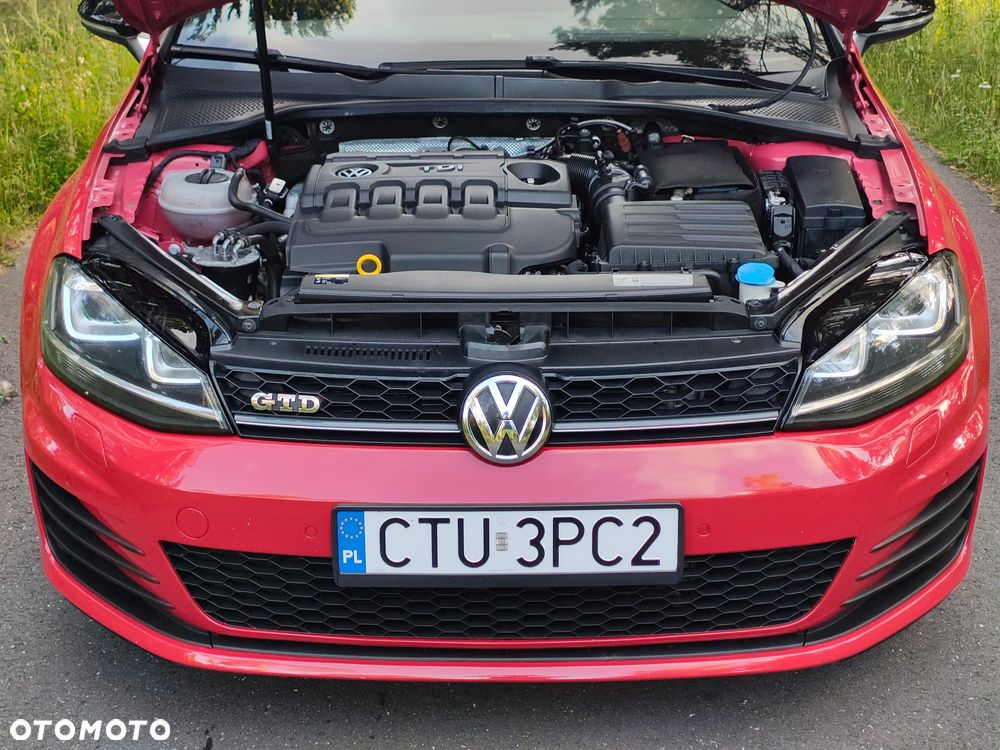 Volkswagen Golf - 40