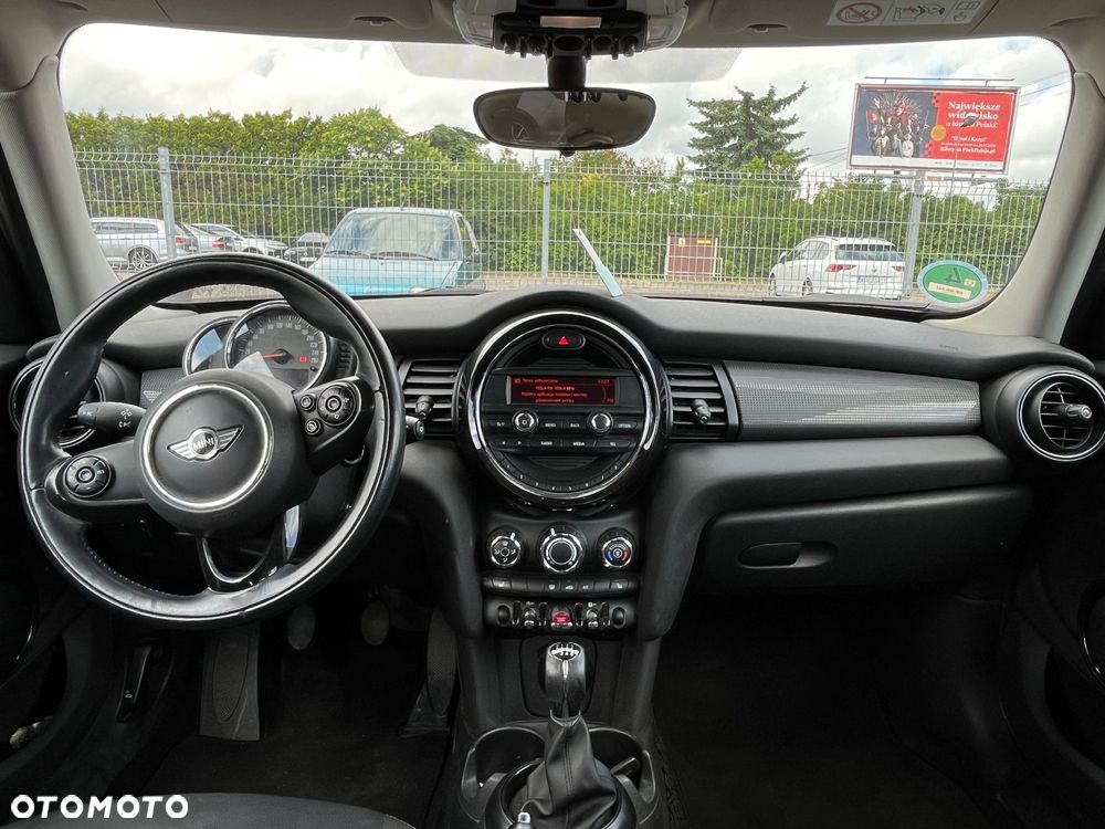 MINI Cooper Standard - 10