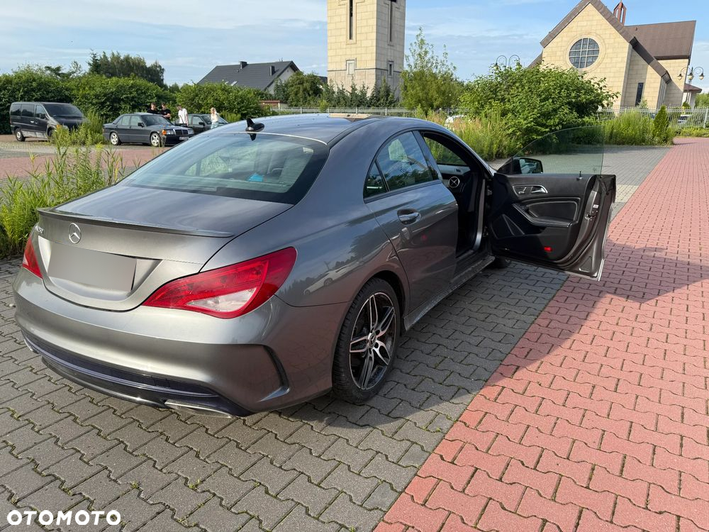 Mercedes-Benz CLA 250 7G-DCT AMG Line - 3