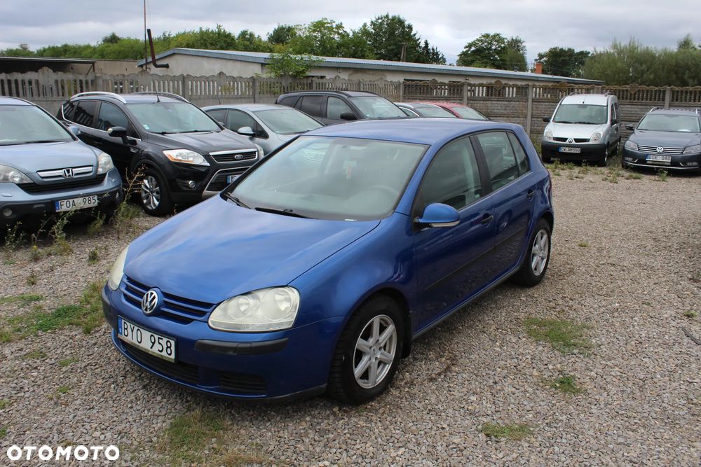 Volkswagen Golf - 1