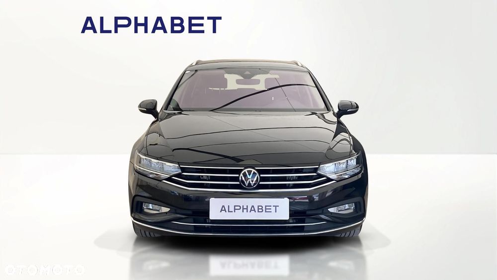 Volkswagen Passat - 8