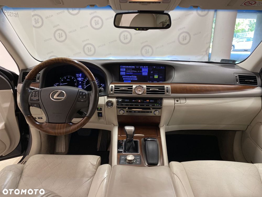 Lexus LS 460 Elite AWD - 11