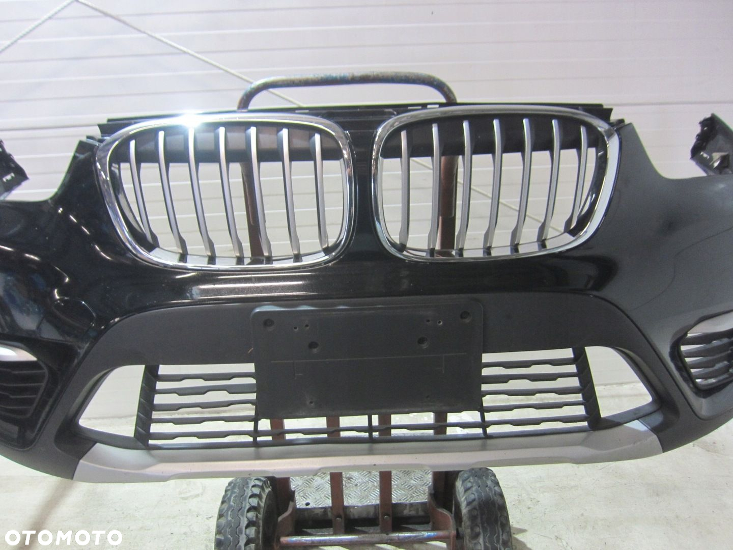 BMW X1 F48 ZDERZAK PRZEDNI PRZÓD KOMPLETNY 668 SCHWARZ 2 CZARNY GRILL XLINE - 2