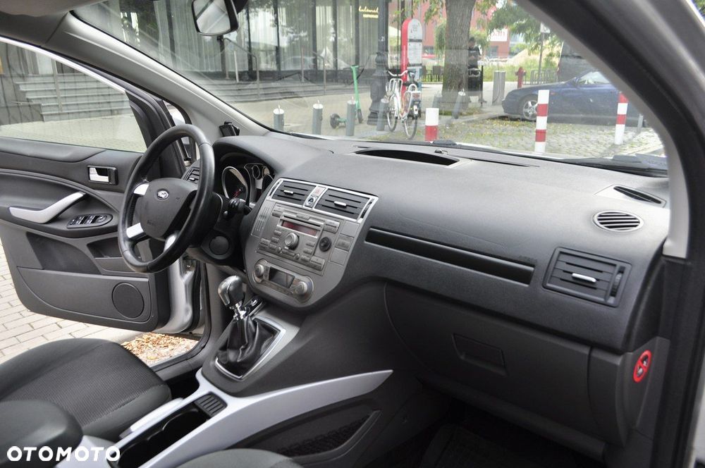 Ford Kuga - 14