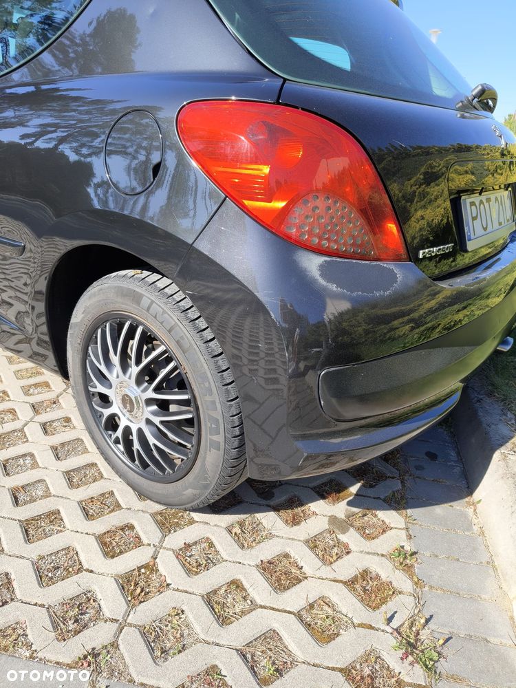 Peugeot 207 - 9