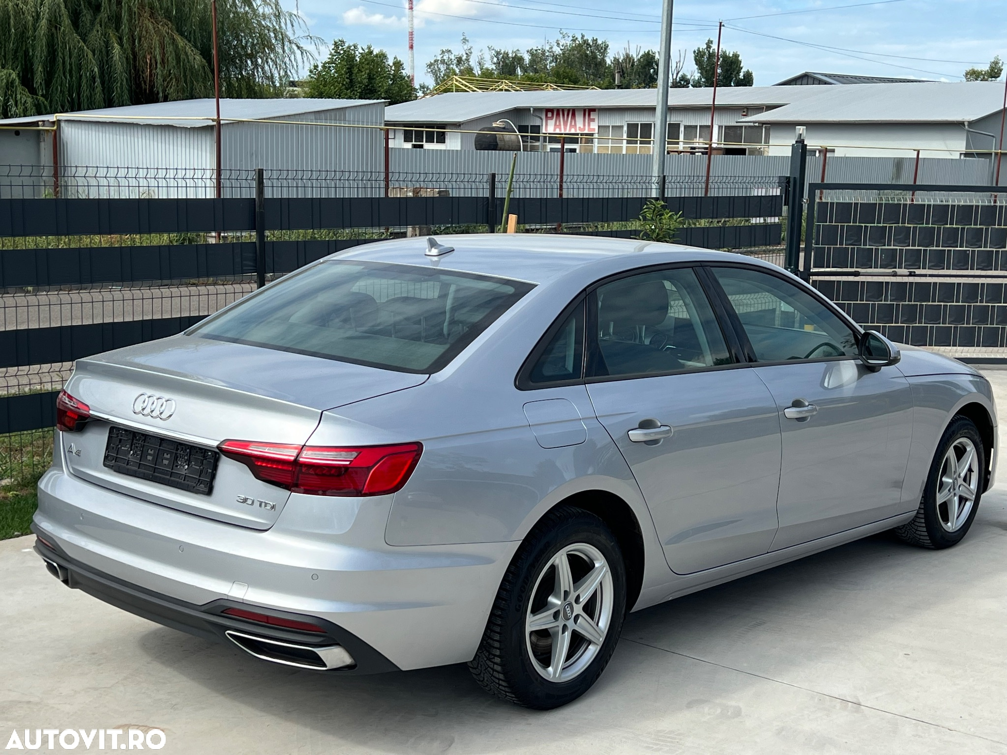 Audi A4 - 8