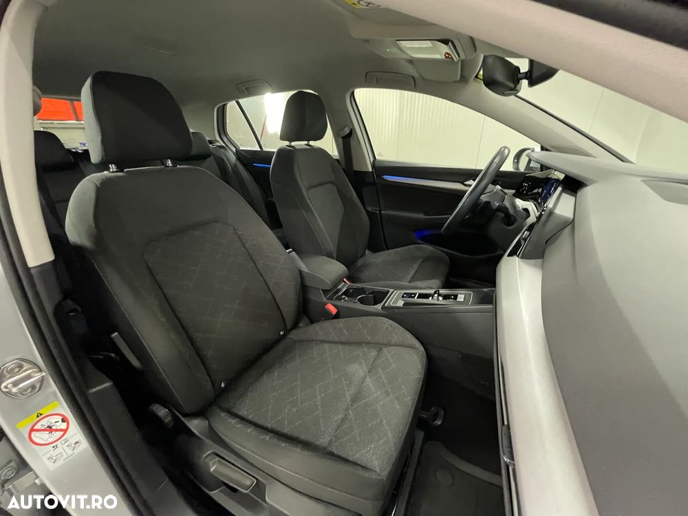 Volkswagen Golf 1.0 eTSI DSG MHEV Life - 11
