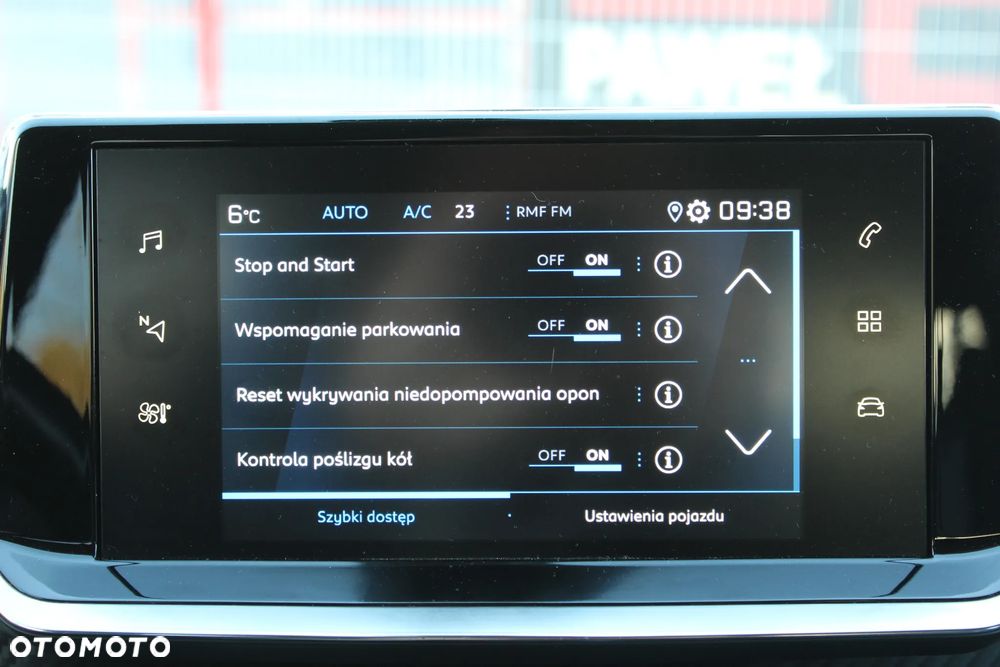 Peugeot 2008 1.2 PureTech Allure S&S EAT8 - 25