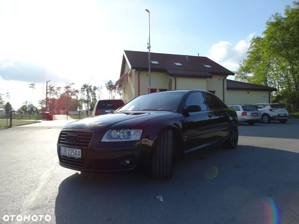 Audi A8 - 2