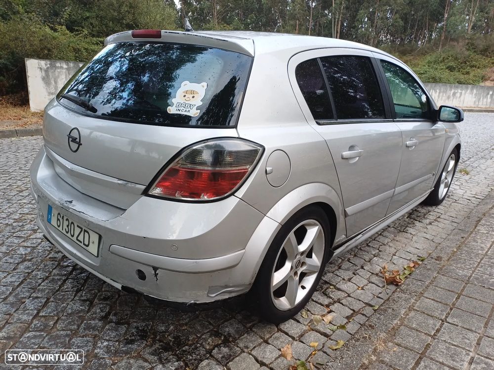 Opel Astra 2.0 T Cosmo - 1