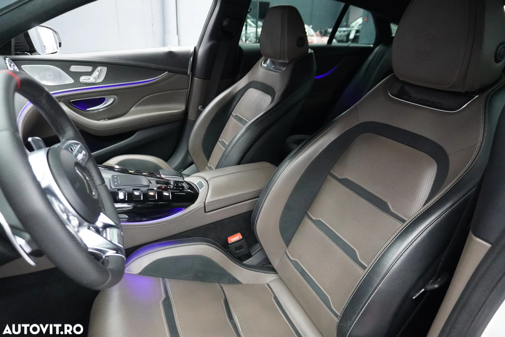 Mercedes-Benz AMG GT-S 63 4MATIC+ - 26