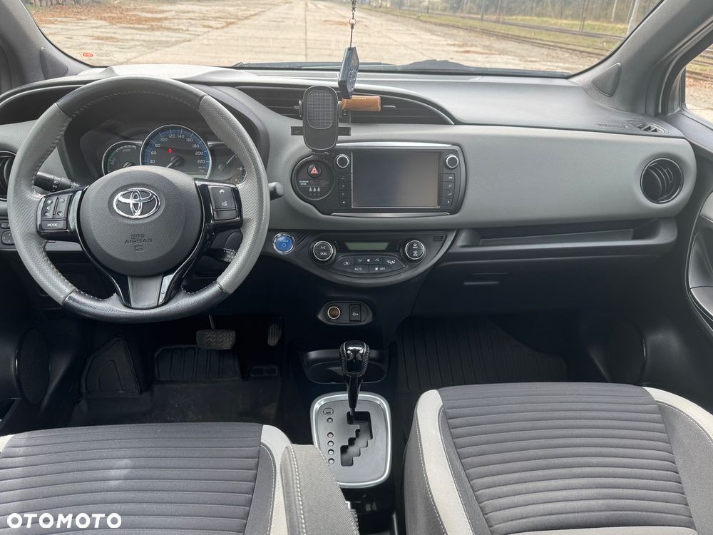 Toyota Yaris - 8