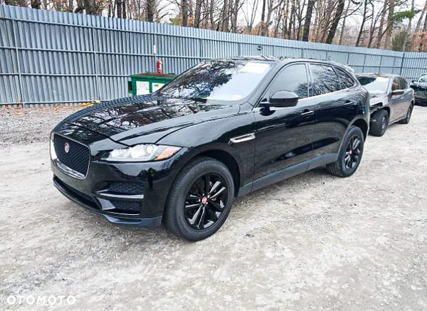 Jaguar F-Pace 2.0 P250 mHEV AWD R-Dynamic Black