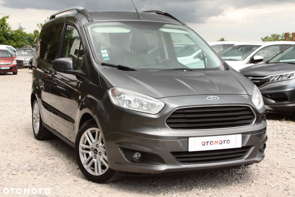 Ford Tourneo Courier 1.5 TDCi Titanium
