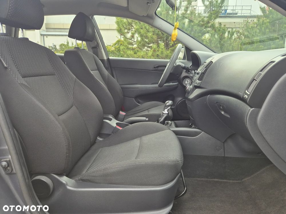 Hyundai i30 1.6 CRDi Base - 7