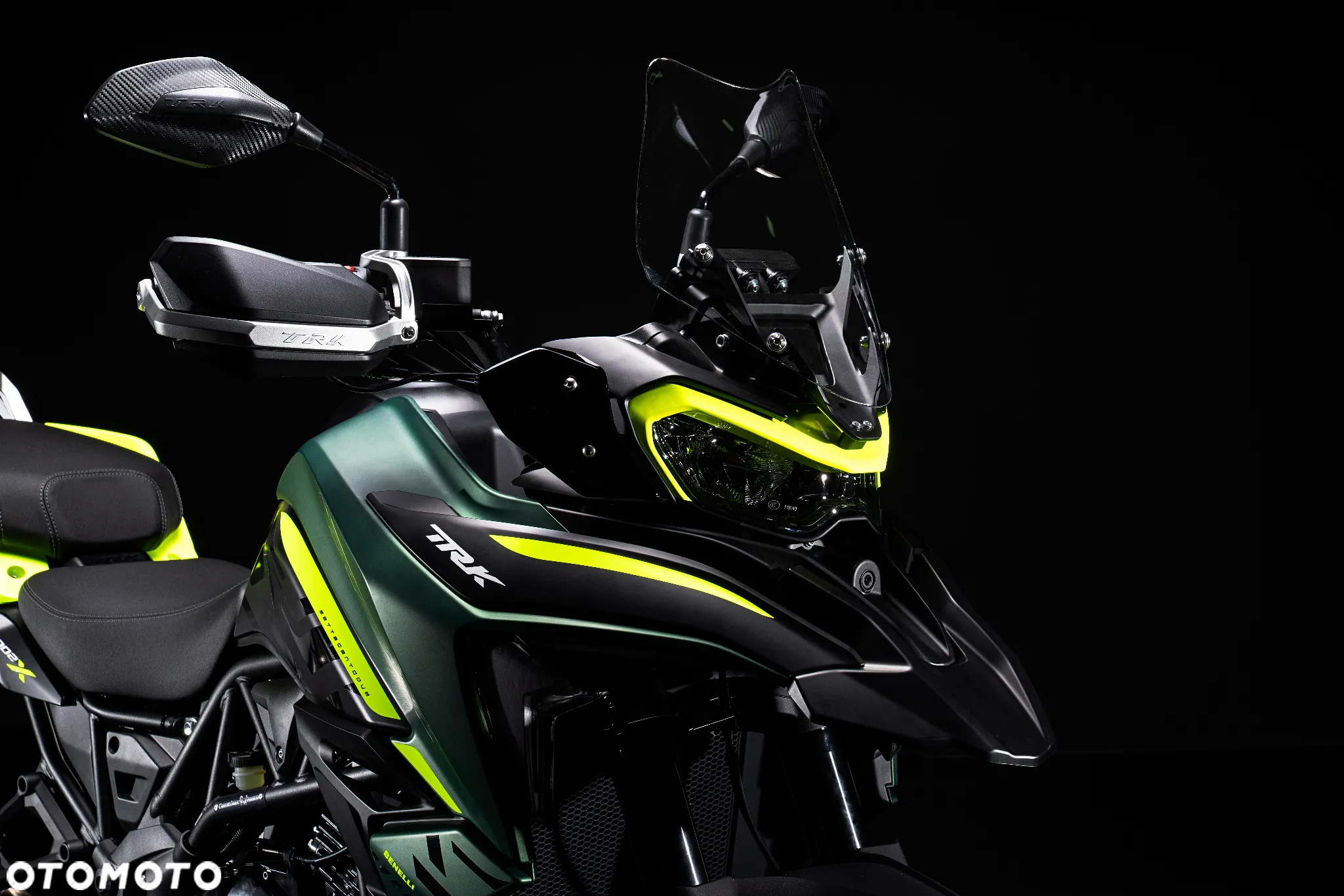 Benelli TRK 702X - 11