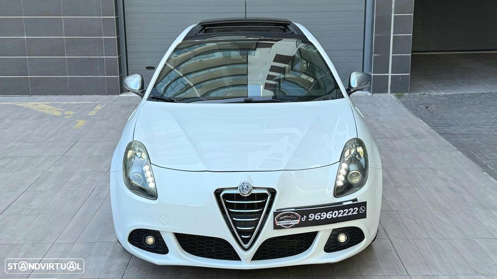 Alfa Romeo Giulietta 1.8 TBi 16V Quadrifoglio Verde - 4