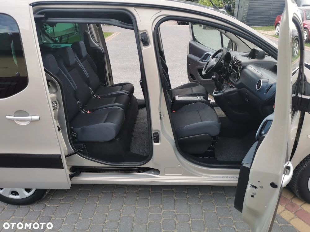 Peugeot Partner 110 Family - 23