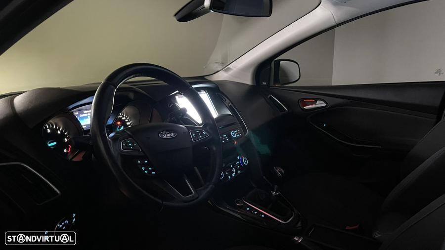 Ford Focus SW 1.5 TDCi Titanium - 12