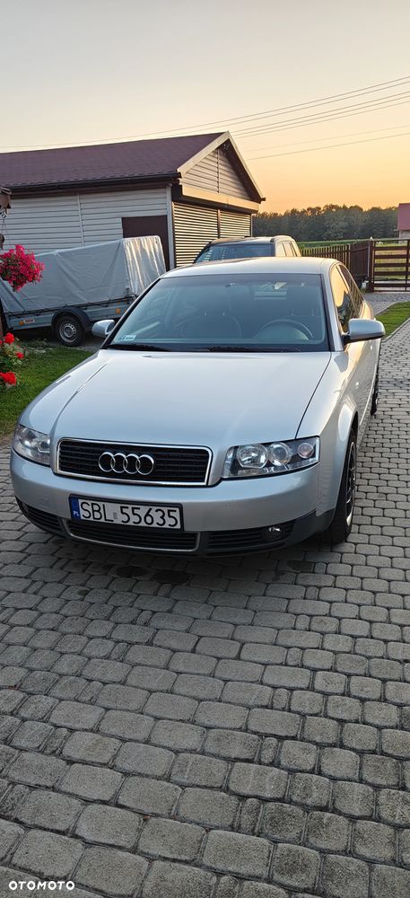 Audi A4 Limousine - 2